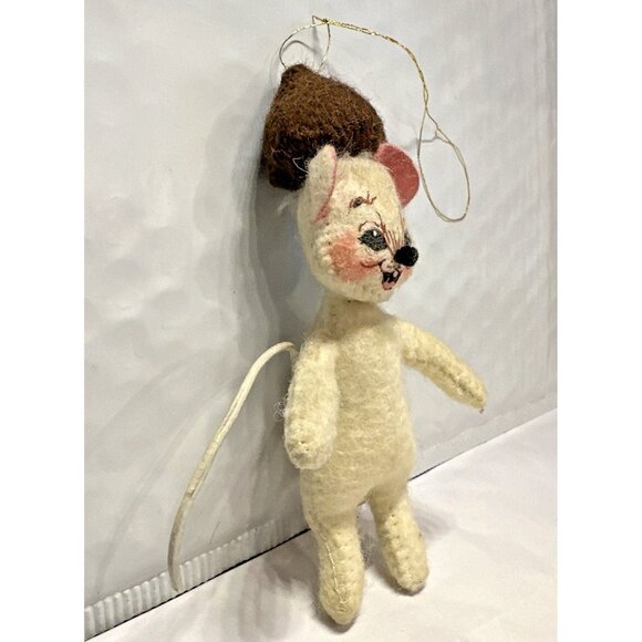 Annalee Christmas Mouse With Acorn Felt Hanging Ornament 5" Posable 2001 Vintage - Picture 2 of 7